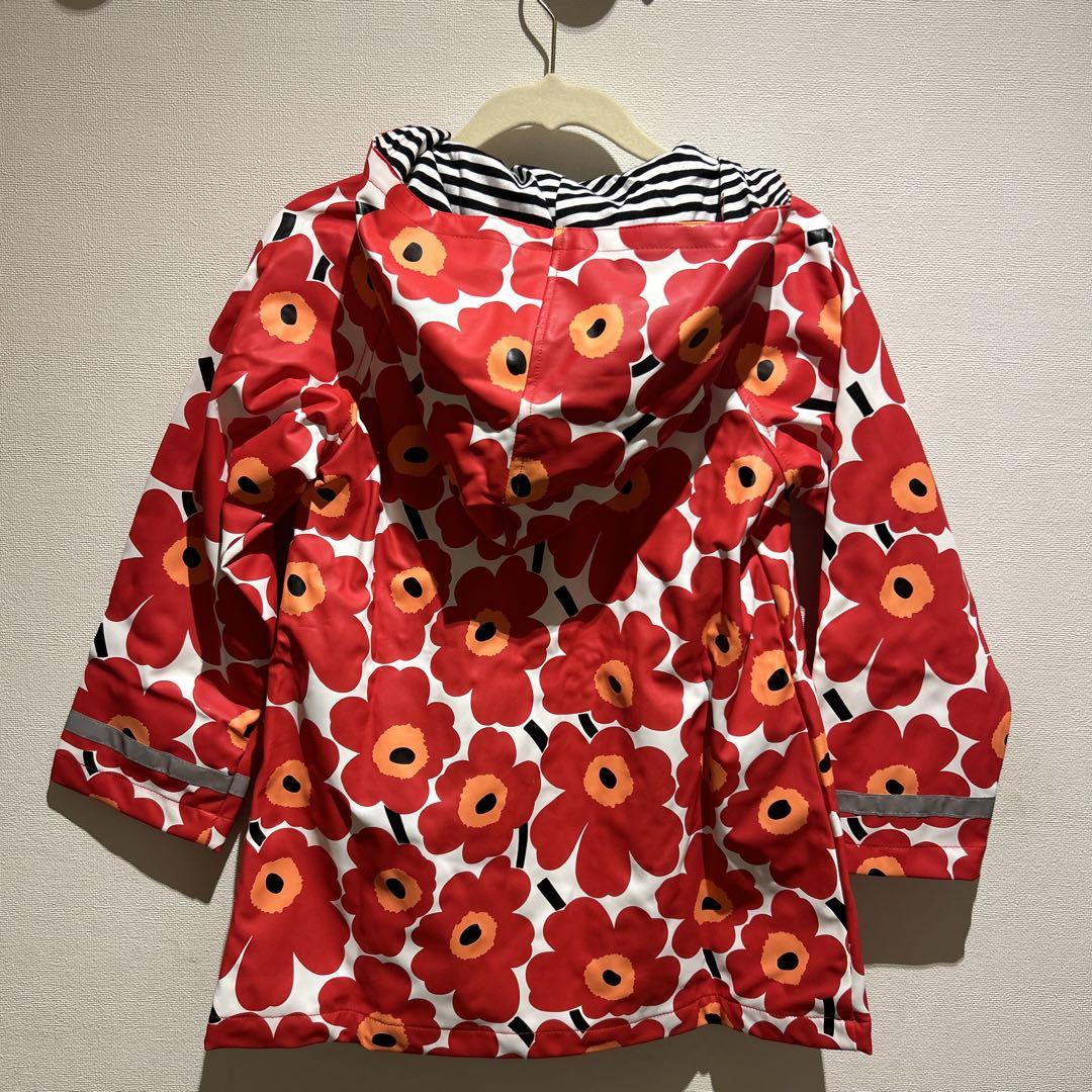 新品未着用✨marimekko キッズコート花柄ウニッコ 128cm-8Y