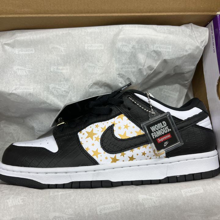 Supreme×NIKE SB DUNK LOW OG QS コレクション出品