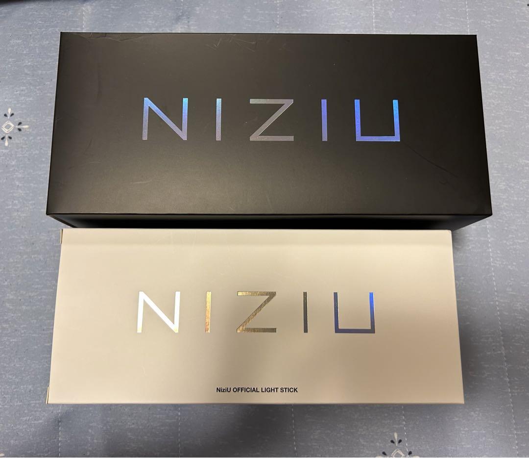 NiziUペンライト ペンライトケース LIGHT STICK CASE・NiziU | Sony Music Shop・CD・DVD・ﾌﾞﾙｰﾚｲ