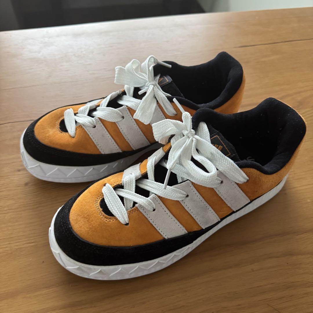 adidas オレンジ ブラック スニーカー 9 US