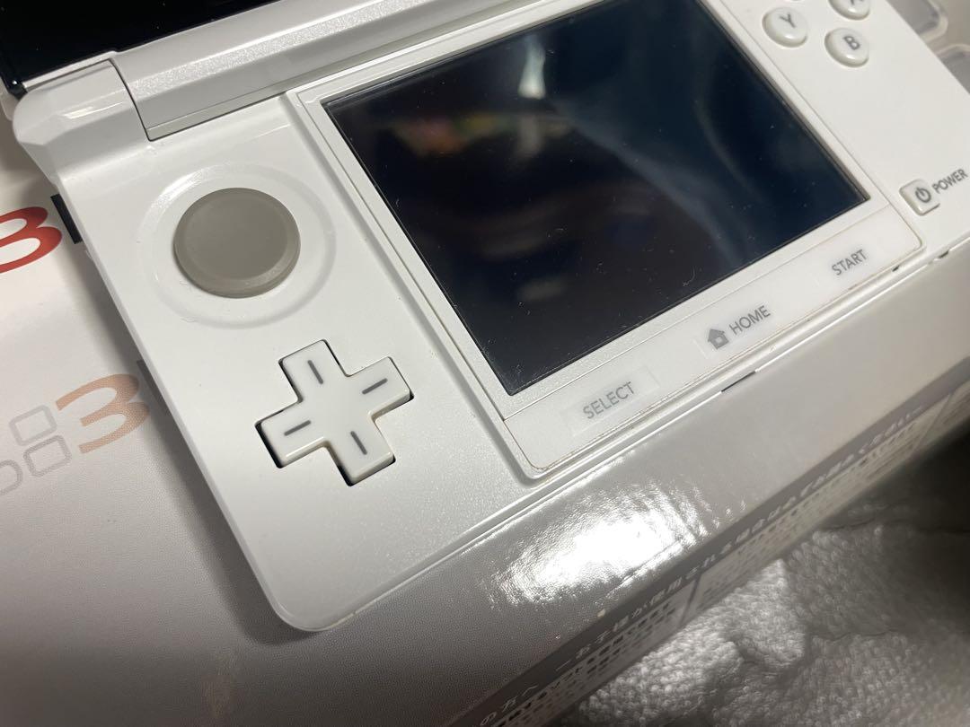3DS 本体 ＆ソフト8本 美品】ニンテンドー3DS本体 ホワイト ソフト8本おまけ - メルカリ