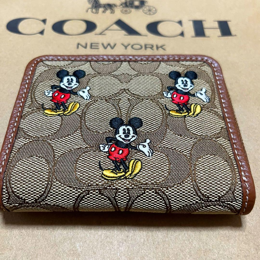 【新品未使用】coach×ディズニー　コラボレザー　折り財布　ミッキープリント若干の誤差はご了承下さい