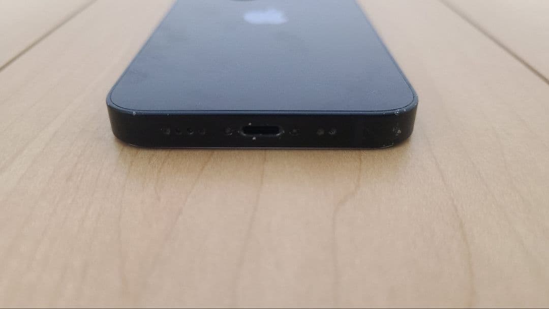 Apple iPhone 13 本体