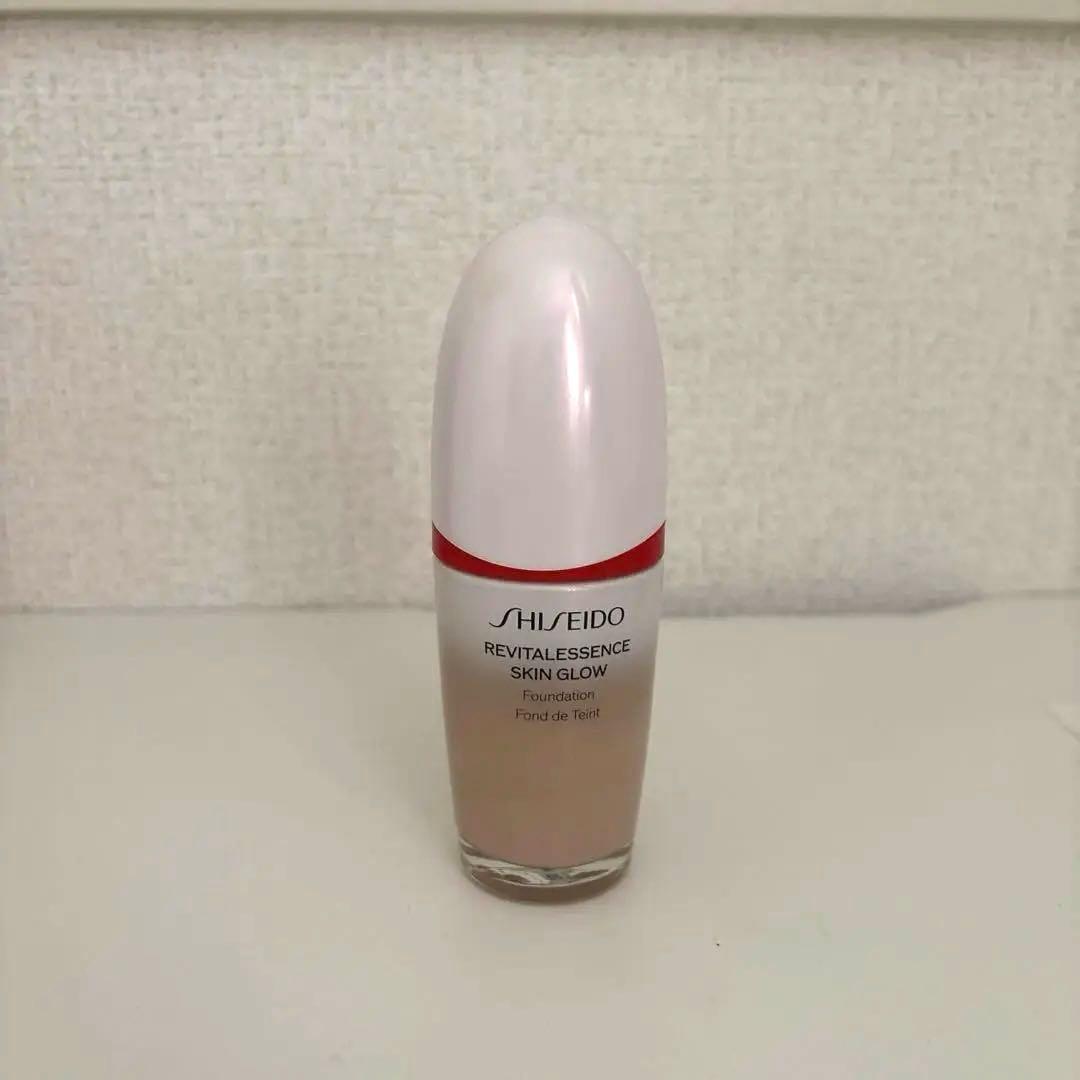 エッセンススキングロウファンデーション　220