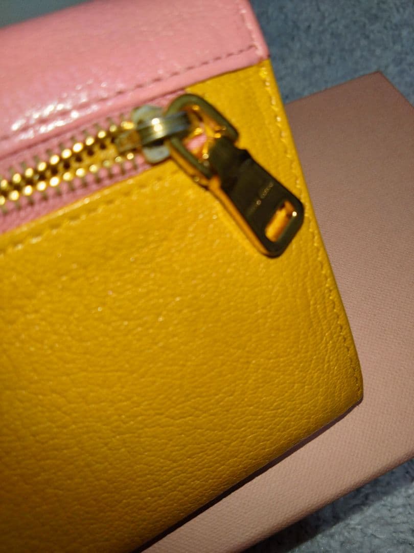 【正規品/美品】miumiu 長財布