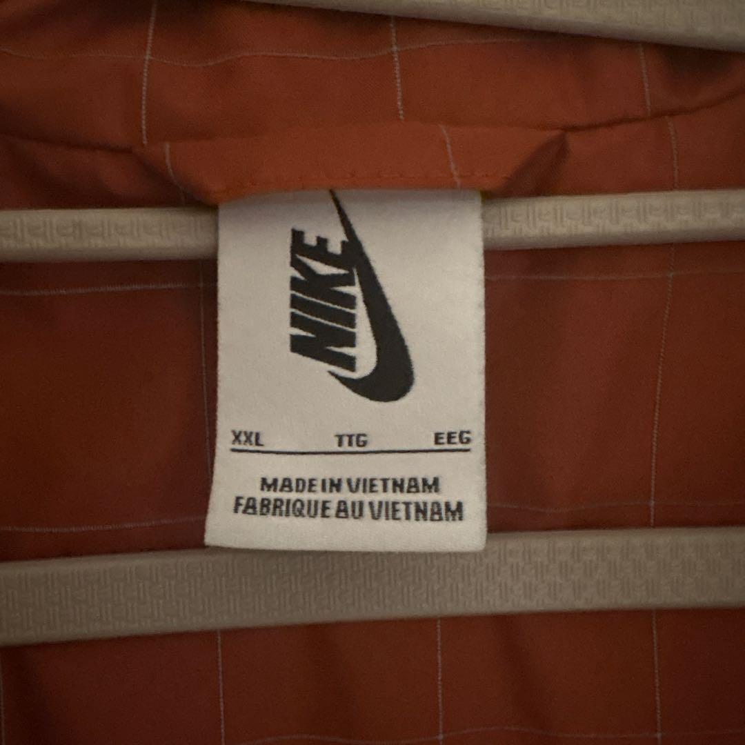 Nike ナイロンジャケット オレンジ