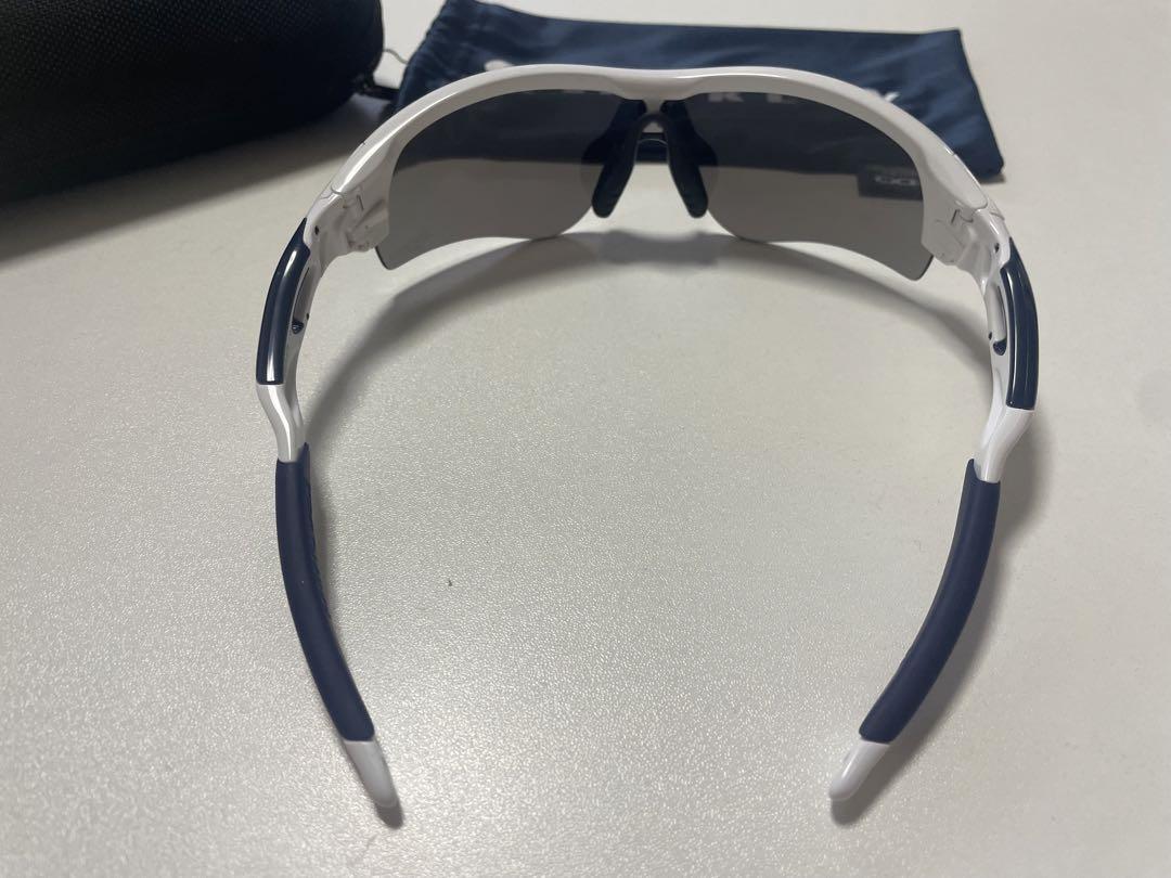 Oakley スポーツサングラス ケース付き