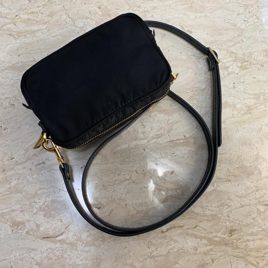 PRADA ショルダーバック プラダ 2way ポーチ ミニ 1N1727 黒 PRADA ショルダーバック プラダ 2way ポーチ ミニ 1N1727 黒