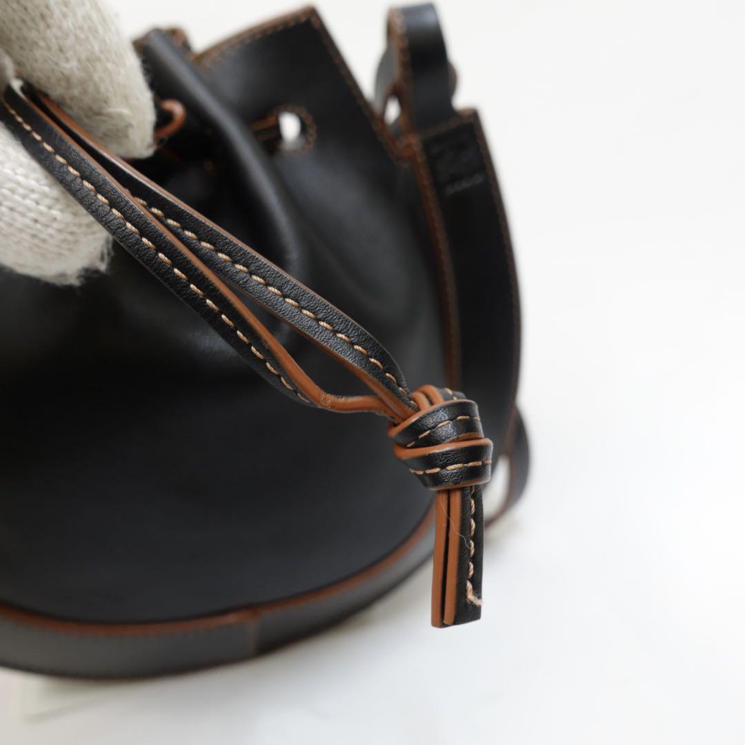 【美品】ロエベ　ショルダーバッグ　ホースシュー　ブラック　巾着　トートバッグ 美品】ロエベ ショルダーバッグ ホースシュー ブラック 巾着