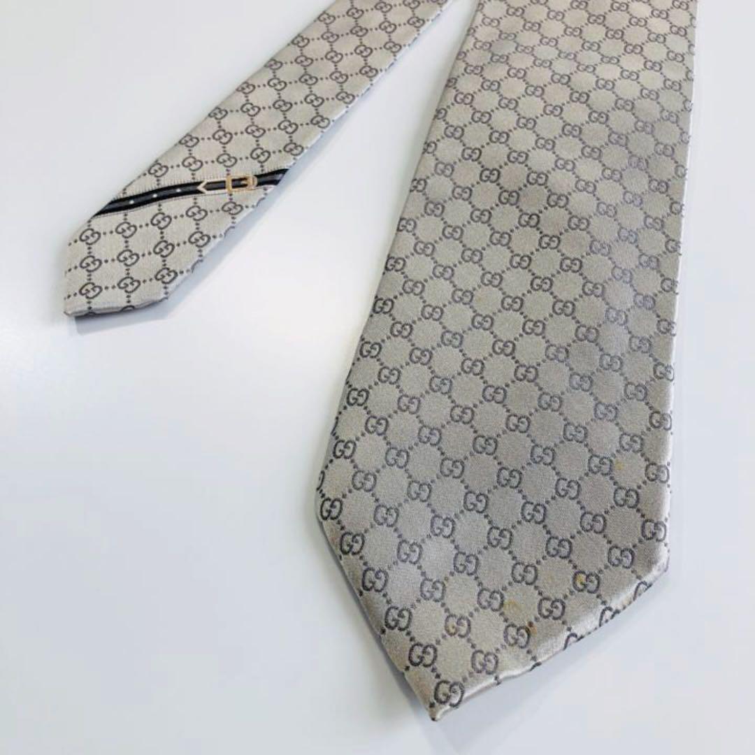 完成品 紋章柄 ネクタイ GUCCI - ネクタイ