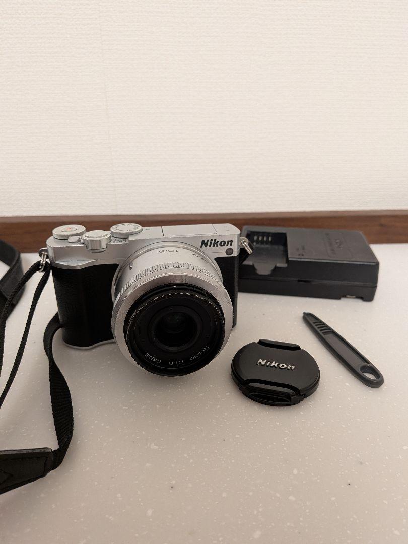 Nikon J5 18.5mmレンズ付き