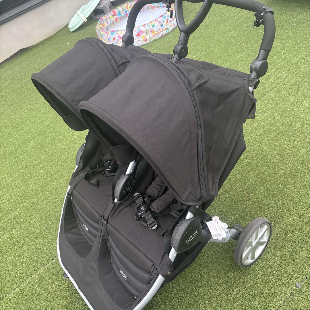 【即日配送】ブリタックス　双子用ベビーカー　Britax 新生児から4歳児 Britaxブリタックス 二人乗り、双子用ベビーカー
