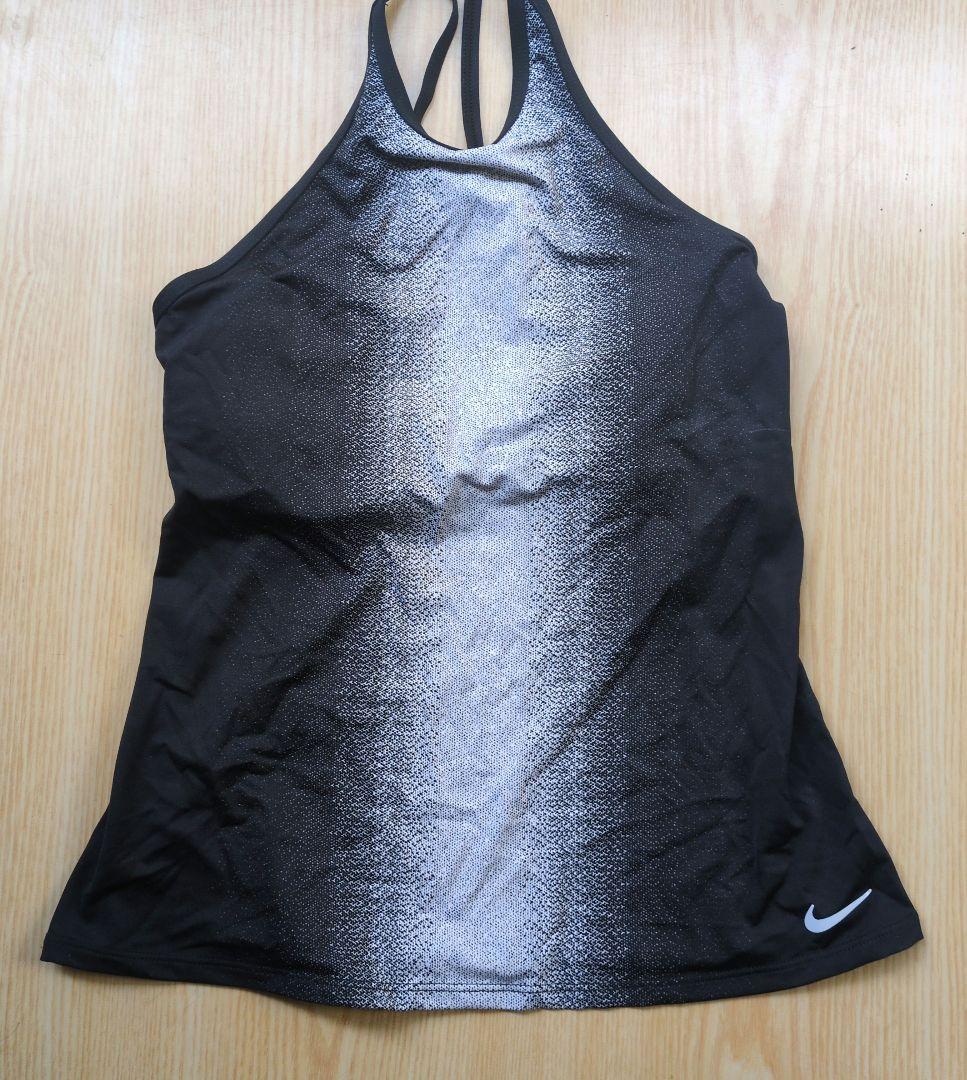 本物 未使用 Nike セパレート水着 ブラック・グラデーション サイズ上 水着・ラッシュガード