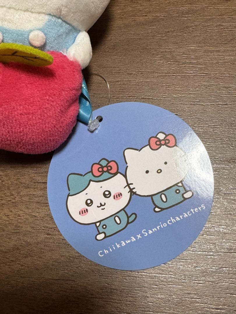 ちいかわ サンリオ デスクトップから見守るひっかけぬいぐるみ