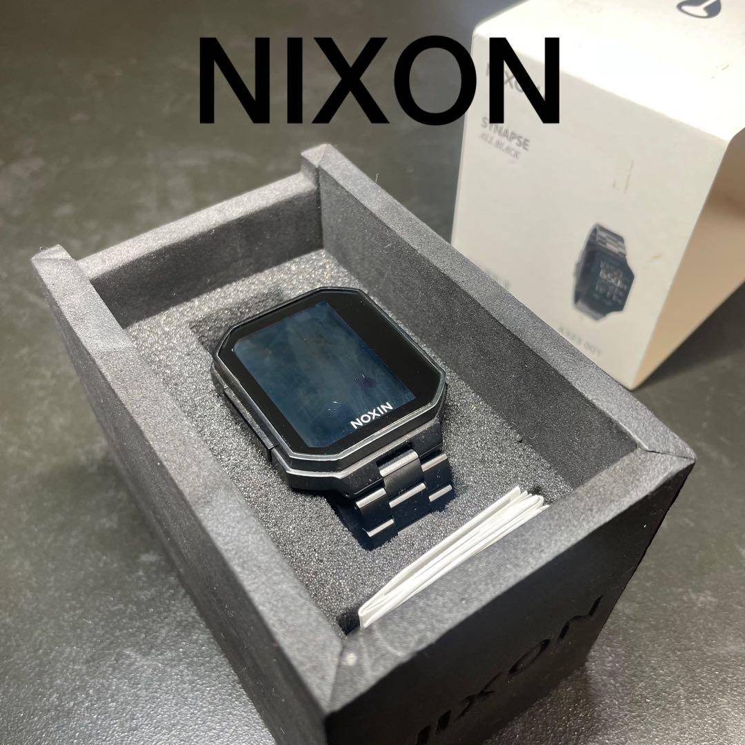 NIXON SYNAPSE ブラック 腕時　ニクソン　デジタル　リストウォッチ