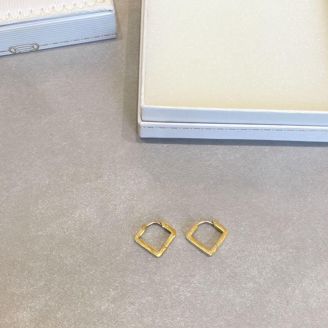 Moon Puff Pierce - Gold Plated（ムーンパフピアス - ゴールド