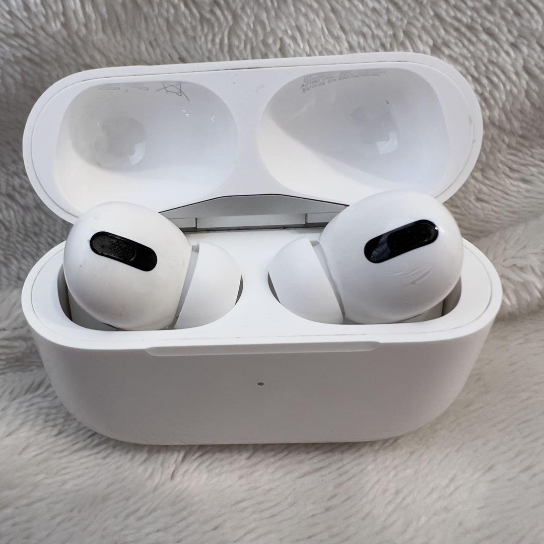 AirPods Pro 純正　ケース 本体 セット AirPods Pro 純正 ケース 本体 セット