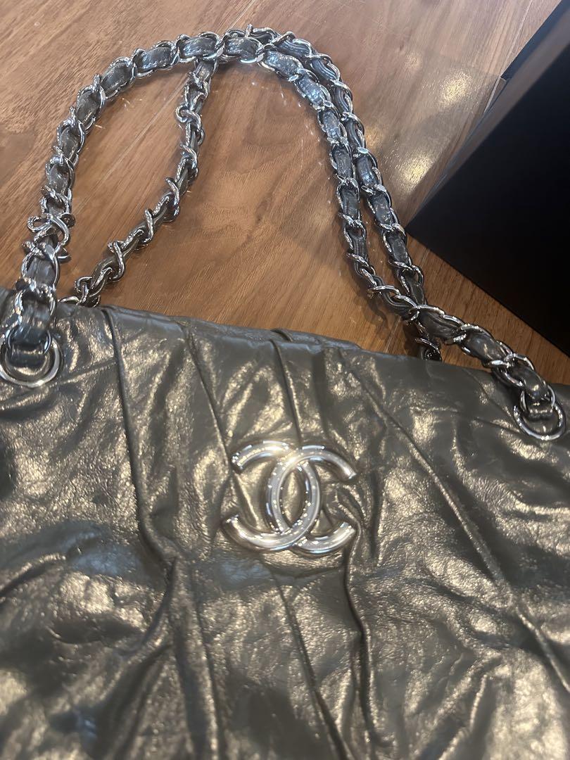CHANEL シャネル　ココマーク チェーンバッグ プリーツ グレー レザー