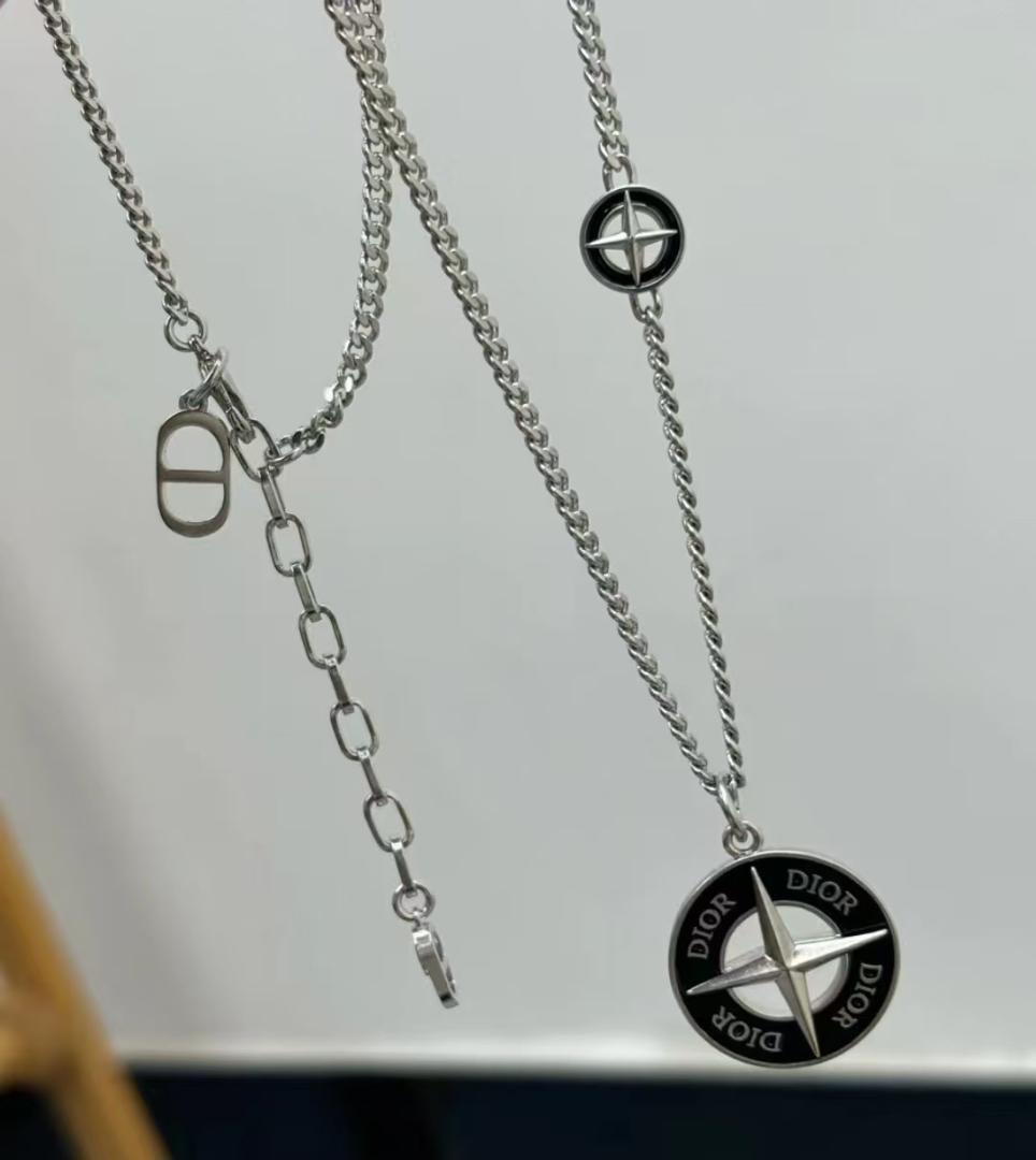 stone Island ペンダントネ