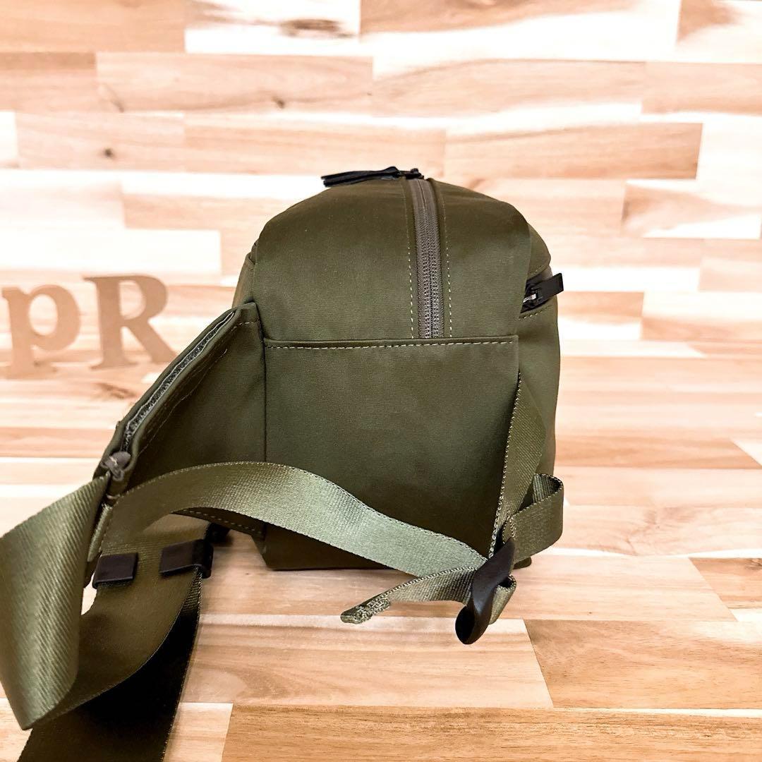 ボディバッグ カーキ吉田カバン