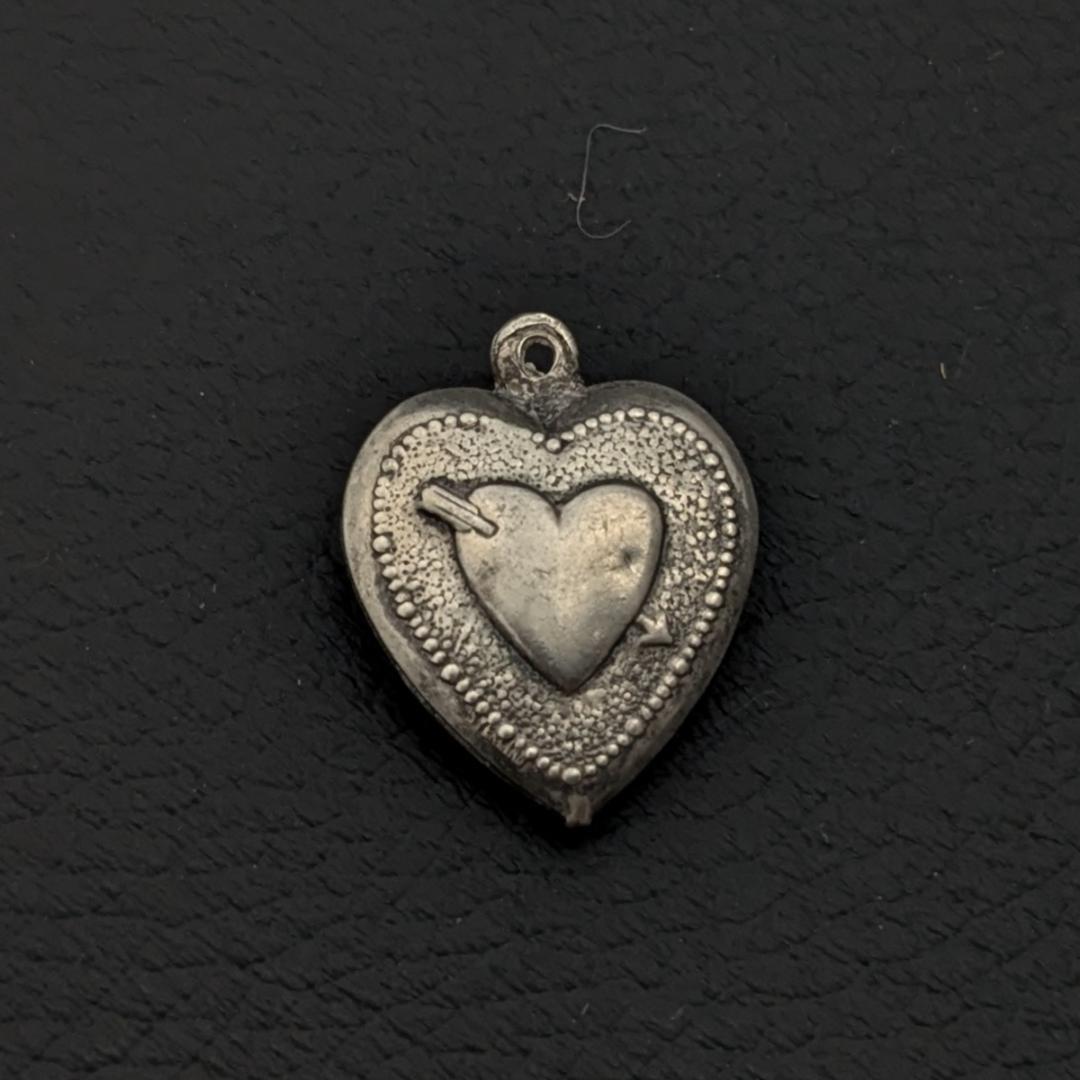 ヴィンテージ シルバー925 WWII Sweetheart チャーム 1.5g