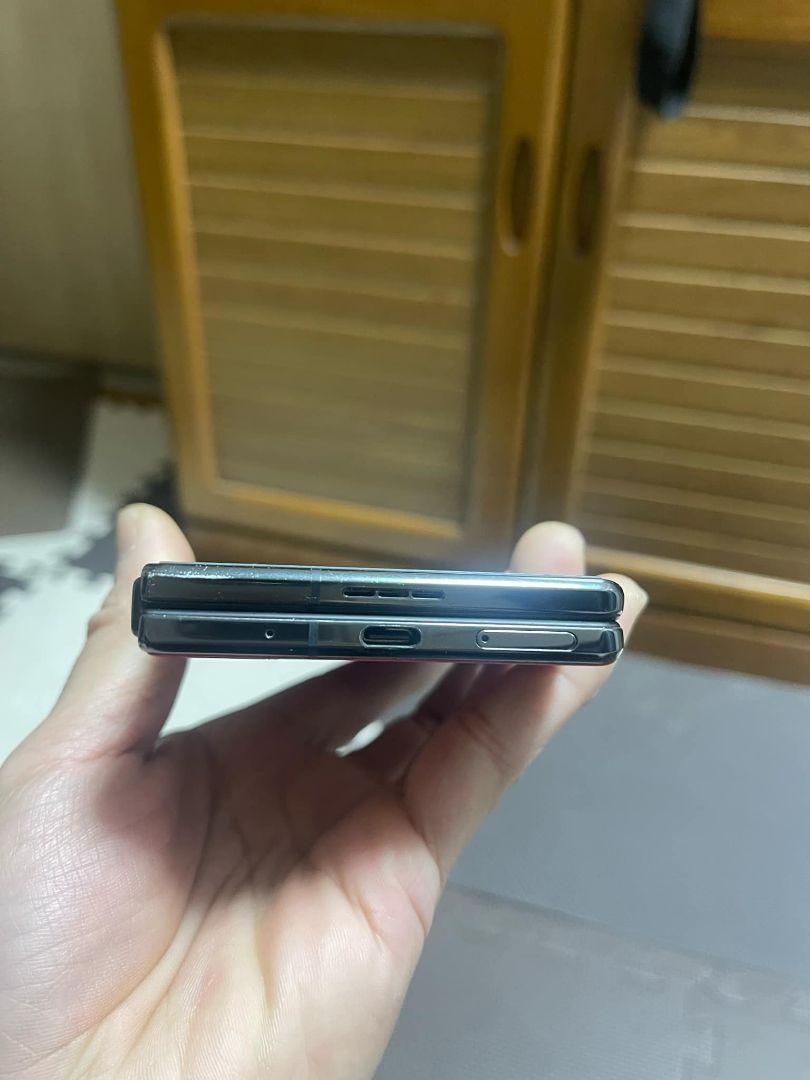 スマートフォン本体 Vivo x fold2 512GB