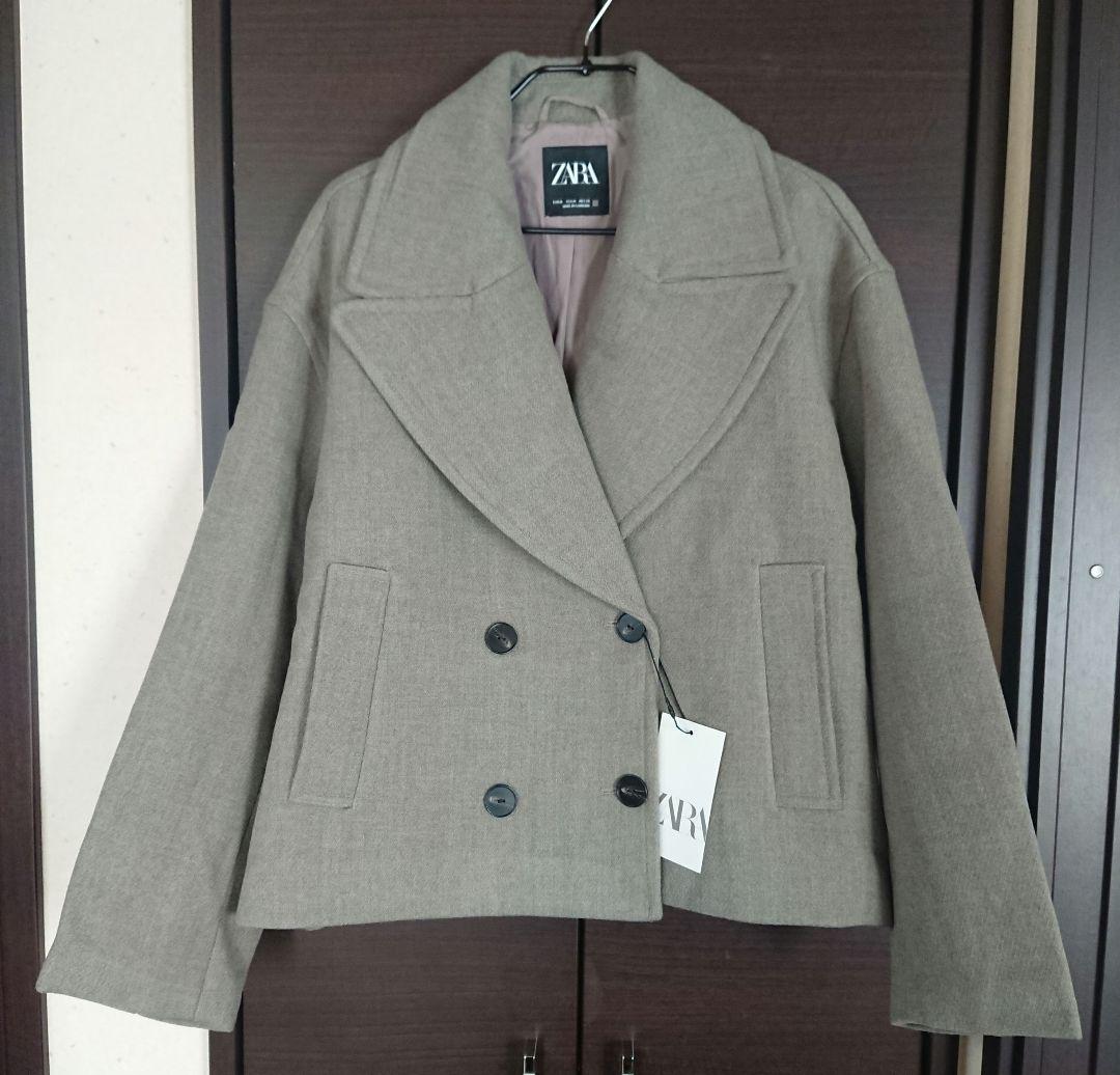 ZARA ショート丈ダブルブレストコート