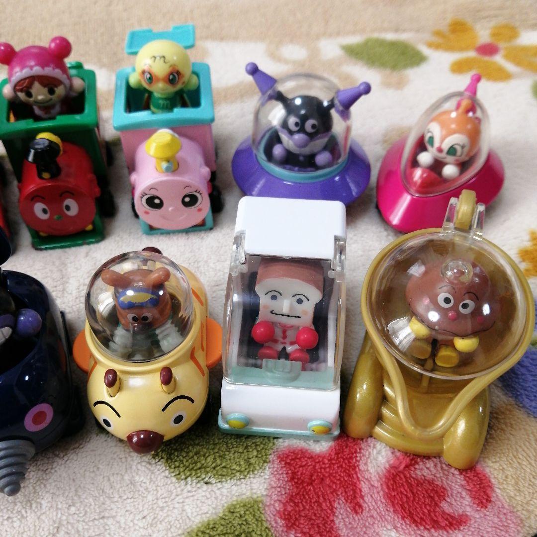 アンパンマンgogoミニカー ♡ ダイキャスト製 11台フィギュアセット ♡