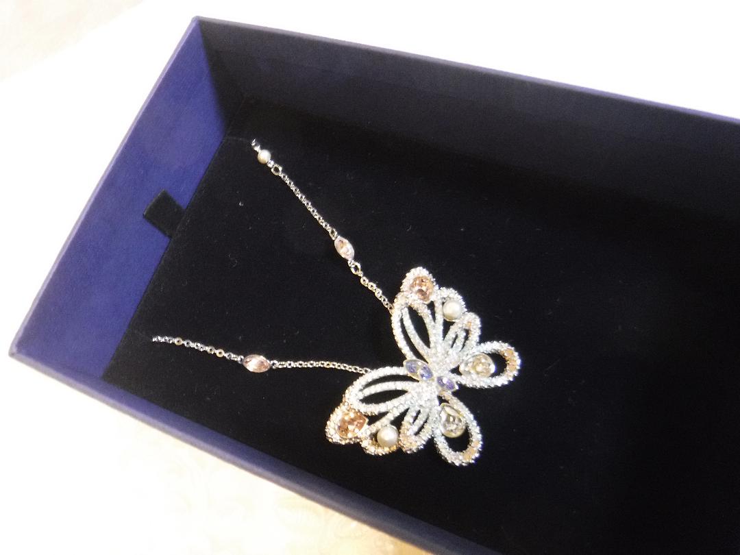新品/スワロフスキー Swarovski/エスケープ ラージ 蝶 ネックレス