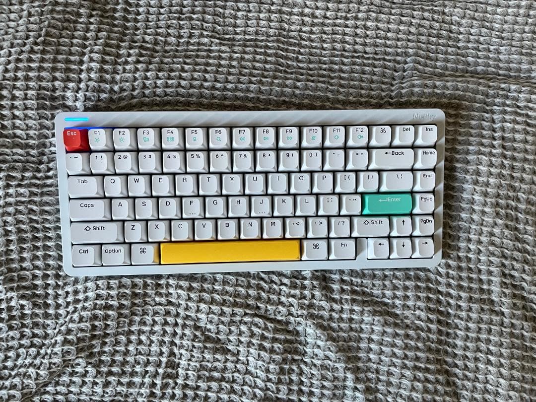 メカニカル キーボード Nuphy Halo 75 v1