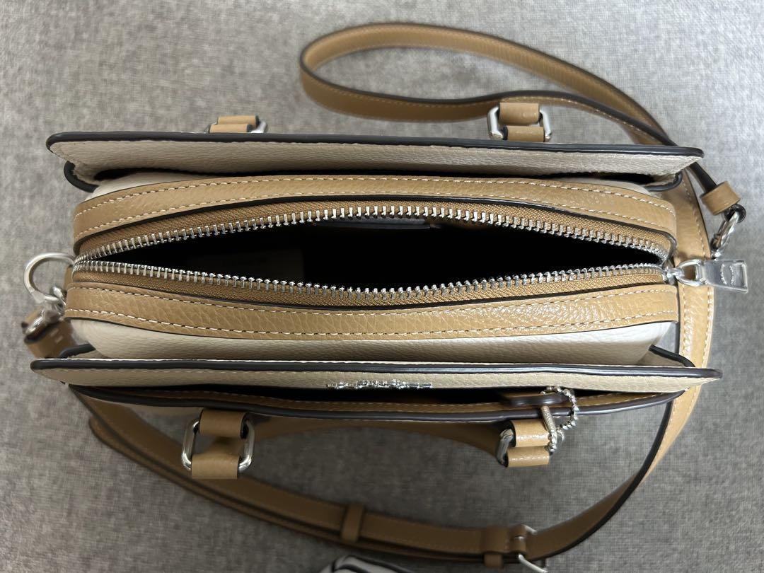 【新品・未使用】COACH ベージュ レザー バッグ