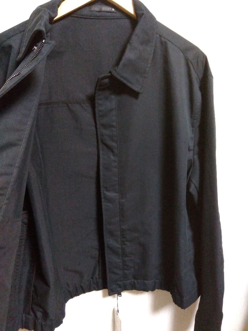 新品　ZARA　撥水加工レギュラーフィットジャケット　L　ブラック