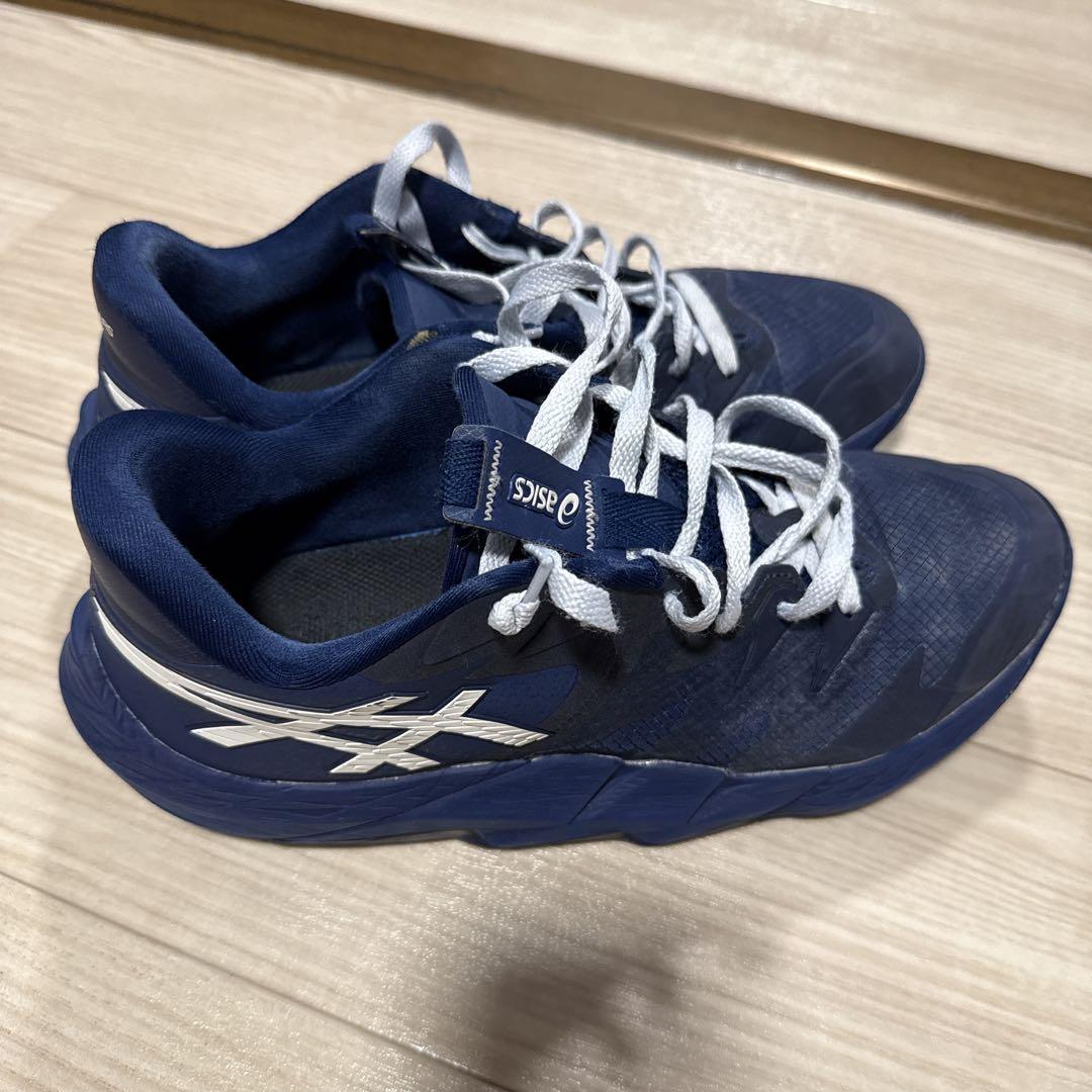 asics アンプレアルスlow2
