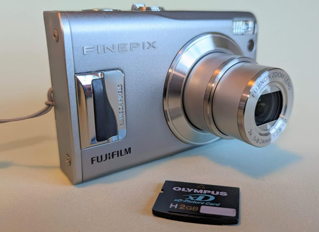 FUJIFILM Finepix S9000　#8899