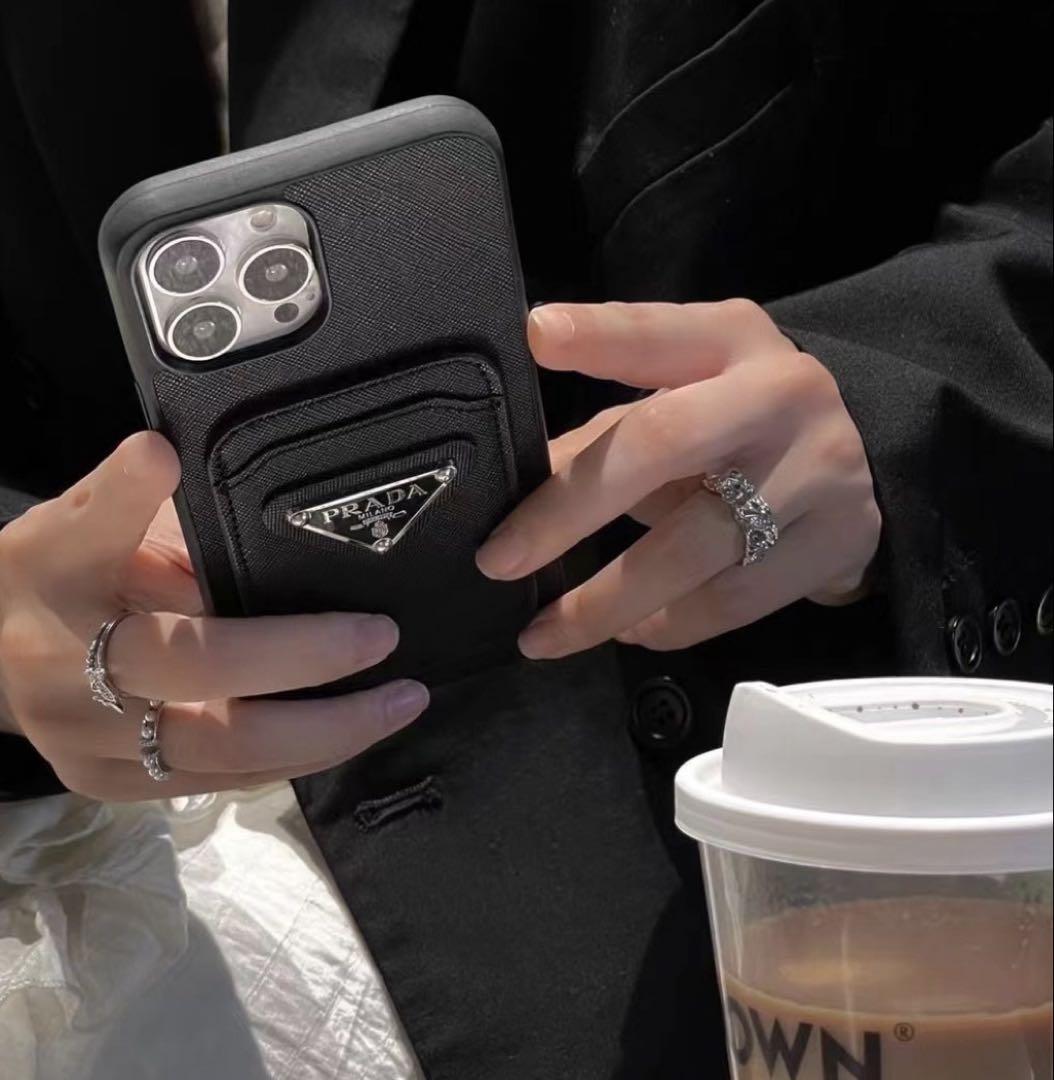 PRADA iPhone16Pro MAXケース ブラック