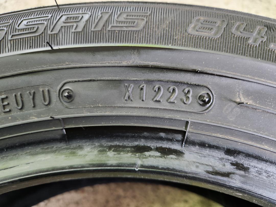 送料込☆2023年製 ダンロップ タイヤ 175/65R15日本製☆4本