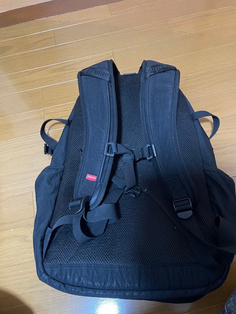 Supreme ブラック バックパック Supreme ブラック バックパック