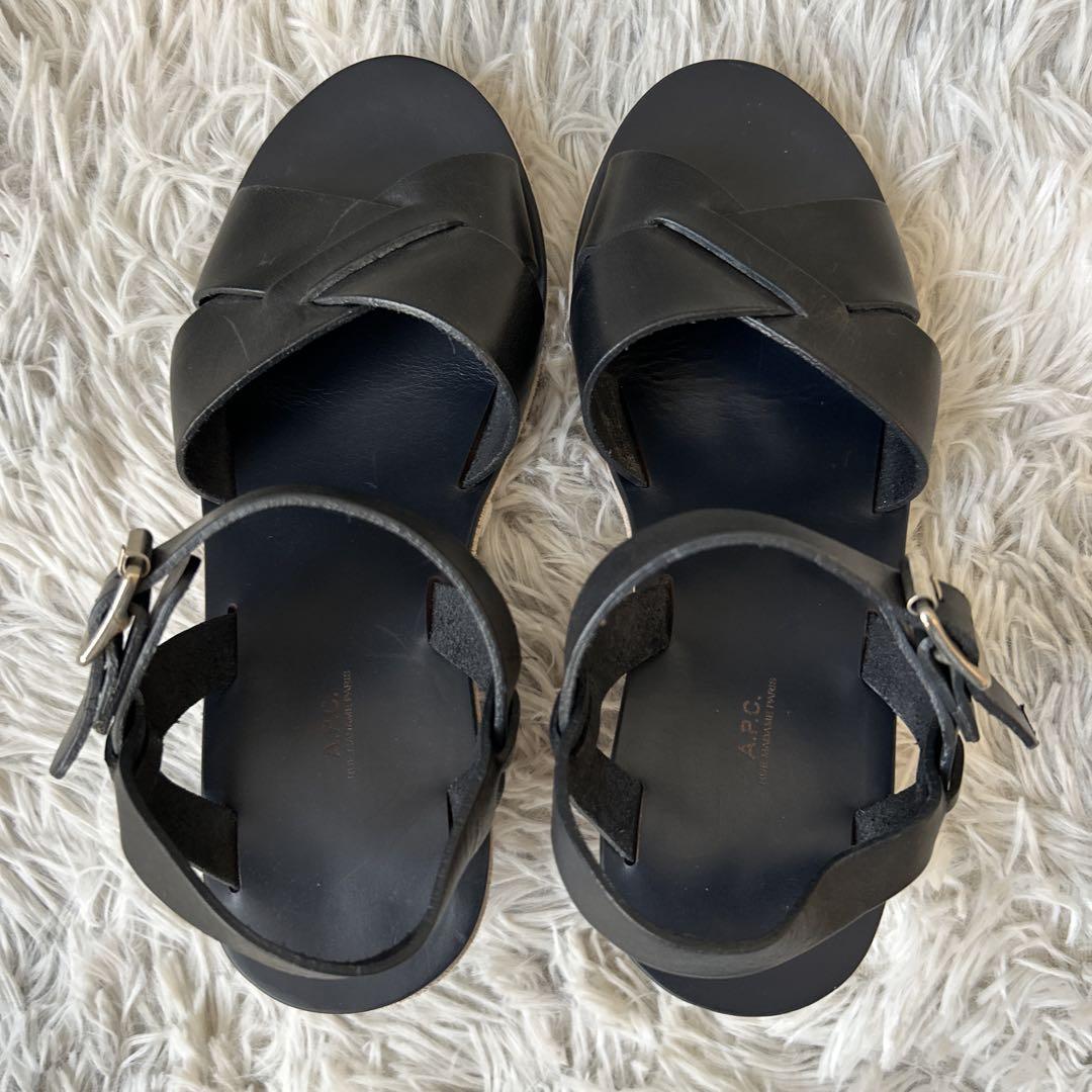 【激安通販 オンラインショップ】日用品 美品】A.P.C. 37 ブラック レザーストラップサンダル JUDITH 靴