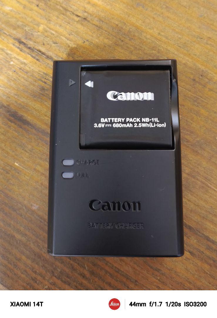 美品 Canon キャノン IXY 120 ブラック 黒 デジカメ コンデジ