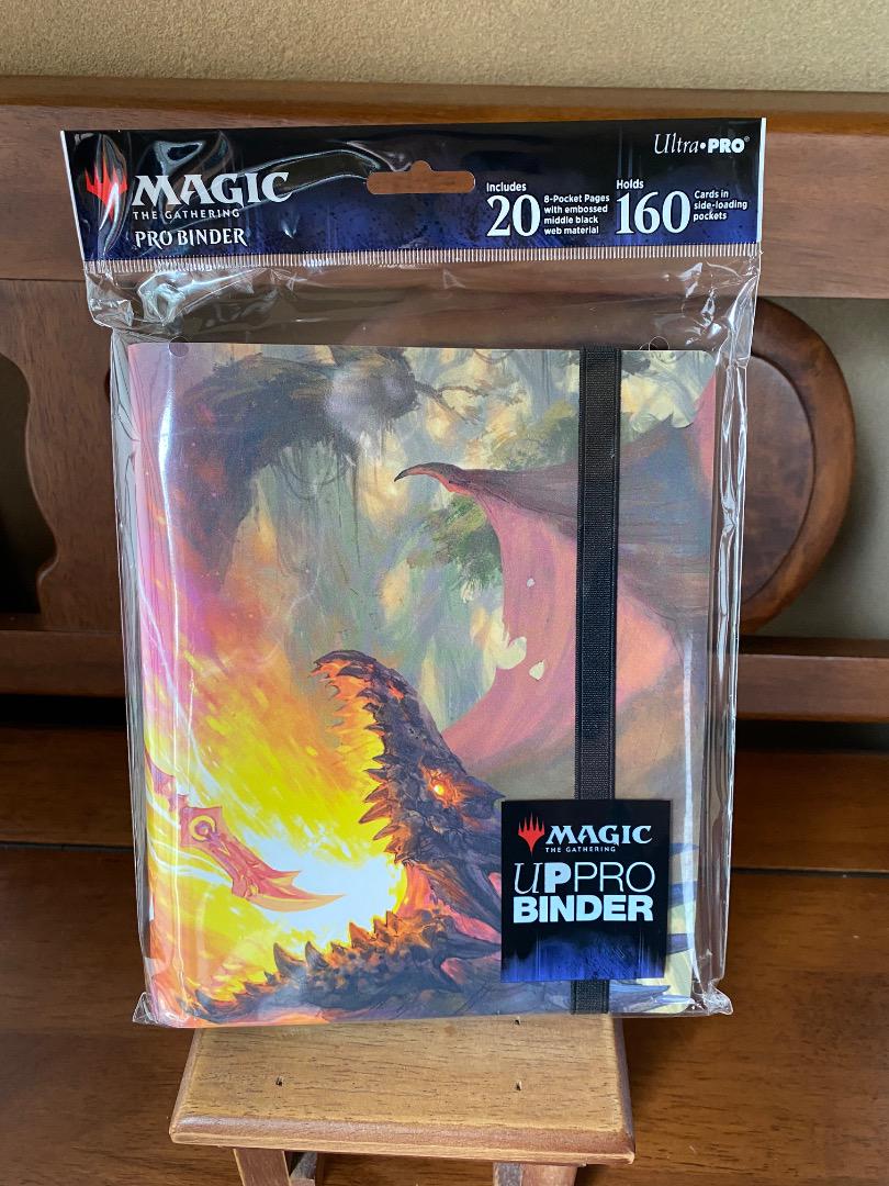 MTG：ダスクモーン戦慄の館 9ポケットバインダー Ultra•PRO
