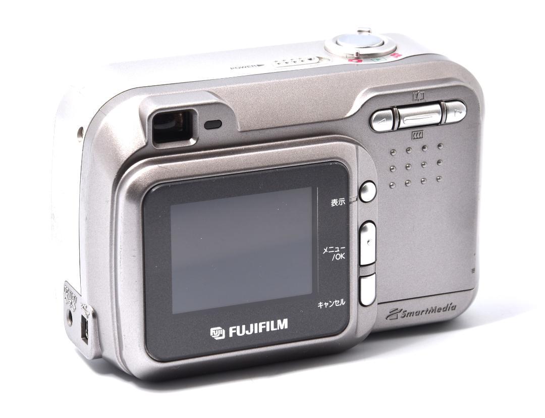 FUJIFILM FINEPIX 2600Z 単三電池対応 レトロコンデジ