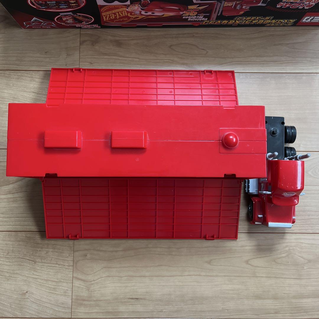 カーズ　トミカ　たくさんのせよう！大きなマック(カーズ3タイプ)