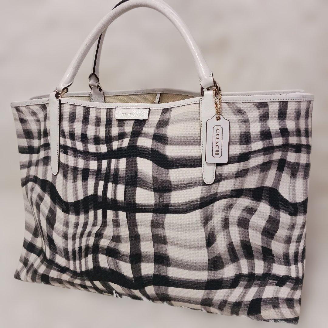 【美品】COACH コーチ ラージ ウェイビー ウエストタウン トートバッグ