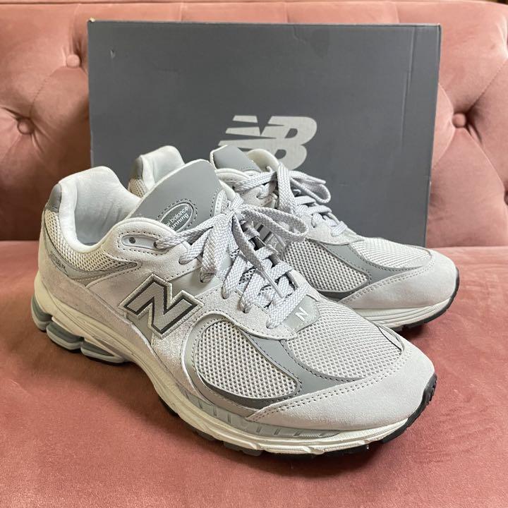 人気カラーの
NEW BALANCE 箱・紐あり 28cm ML2002R スニーカー 人気カラーの
NEW BALANCE 箱・紐あり 28cm ML2002R スニーカー