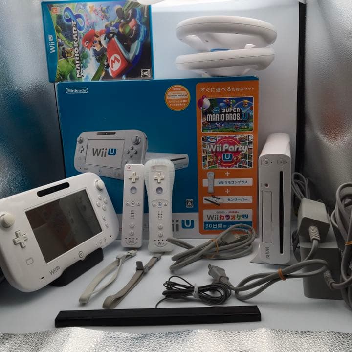 WiiU本体8GB センサーバー　マリオオマケ付き WiiU すぐに遊べるファミリープレミアムセット おまけマリオカート8と