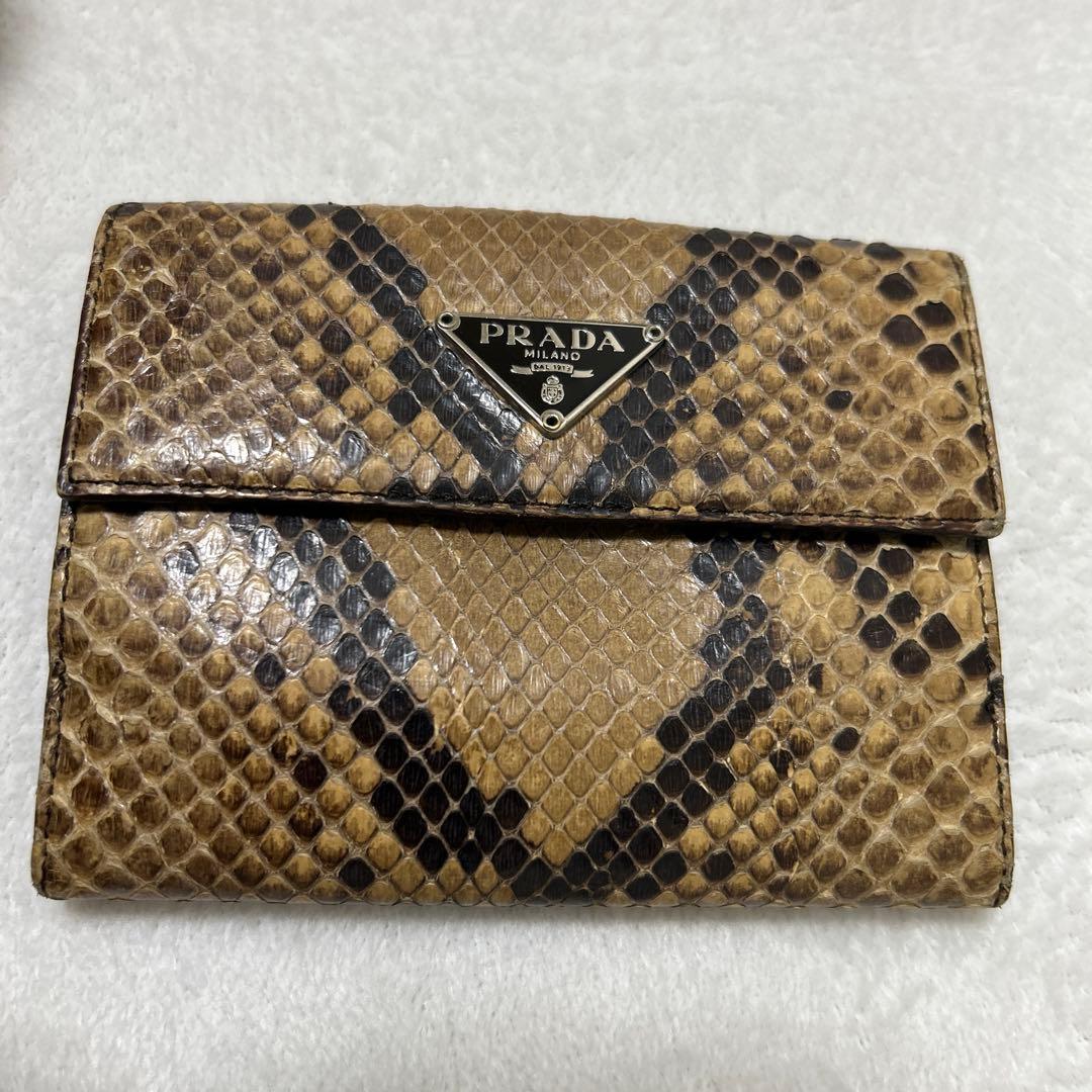 パイソン 蛇柄PRADA