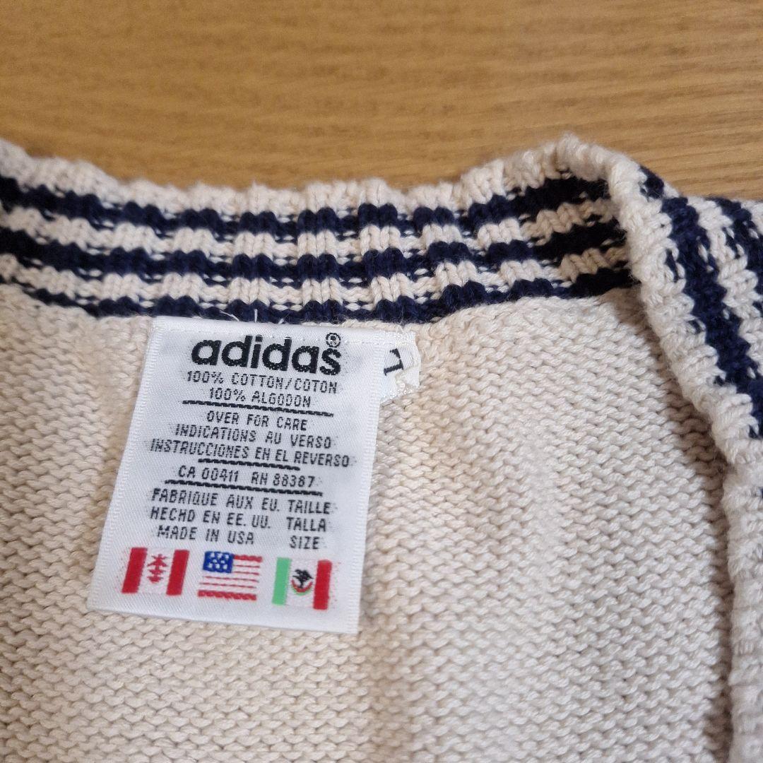 adidas アイボリー Vネック ベスト