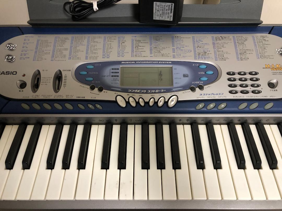カシオ　電子キーボード　LK-65スタンド付き