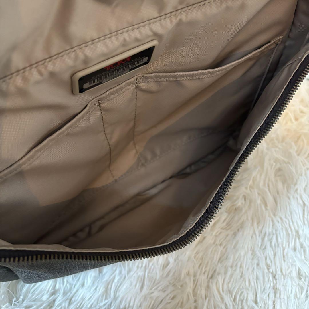 美品トゥミ SINCLAIR ハーロウ リュック TUMI グレー バックパック 画像6