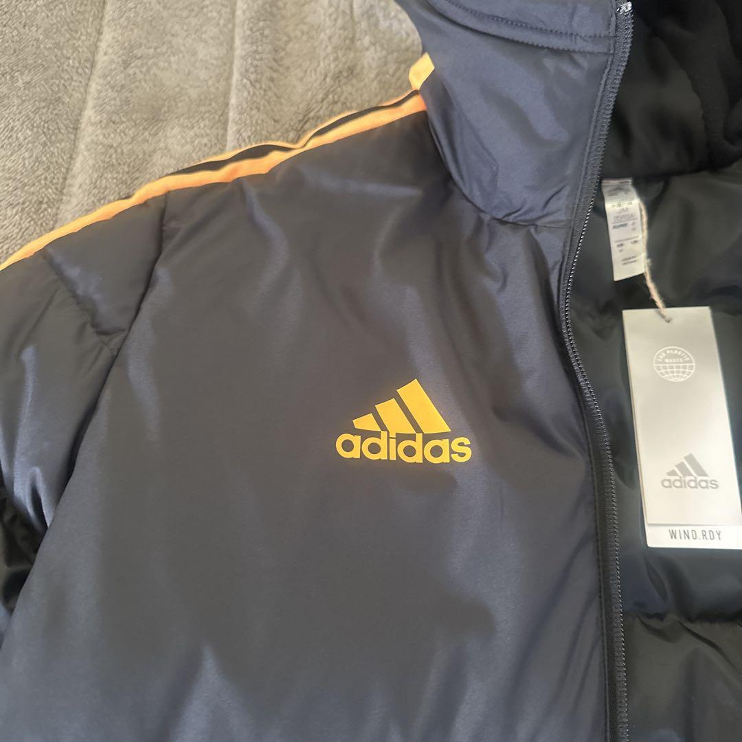 専用　adidas ダウンベンチコート